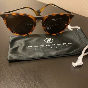 Blenders Eyewear Tortoise “Volcano Jack” unisex sunglasses